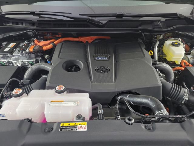 New 2025 Toyota Tundra Platinum image 10