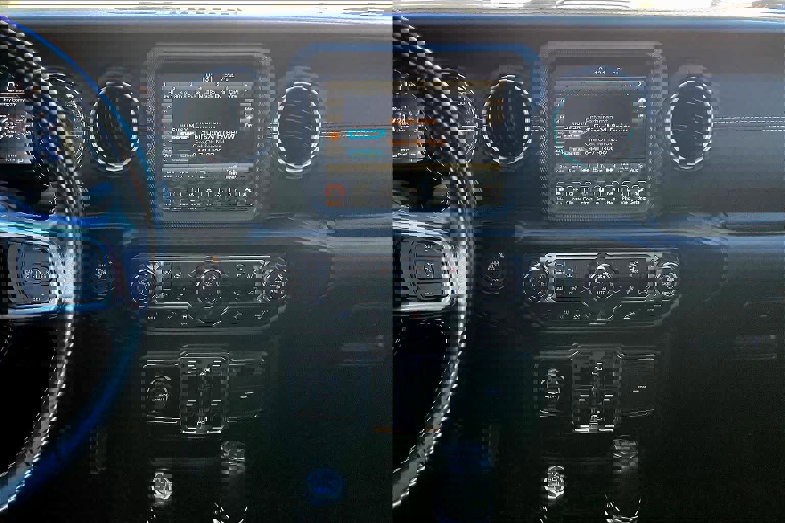 Used 2022 Jeep Wrangler Unlimited Sahara w/ Cold Weather Group image 12