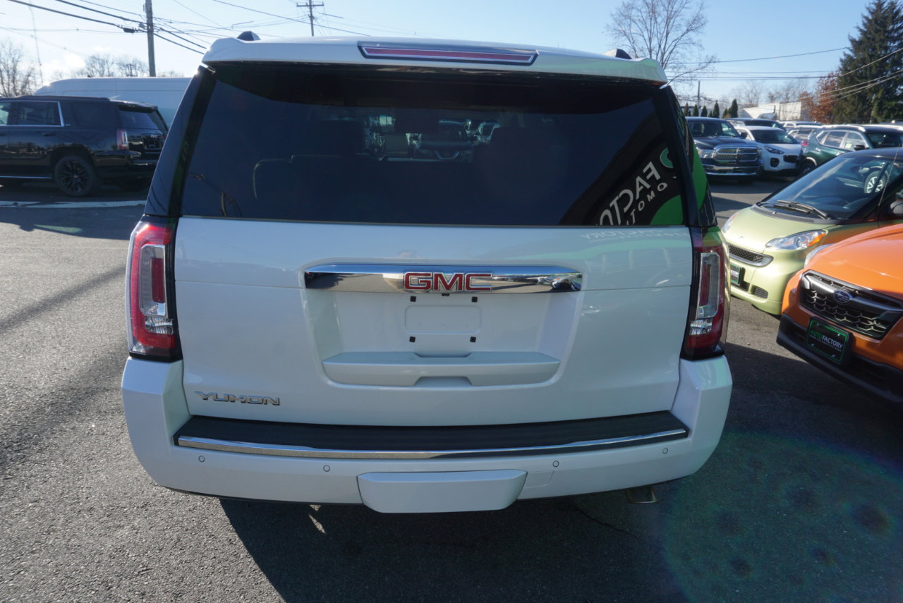 Used 2018 GMC Yukon Denali w/ Open Road Package image 8