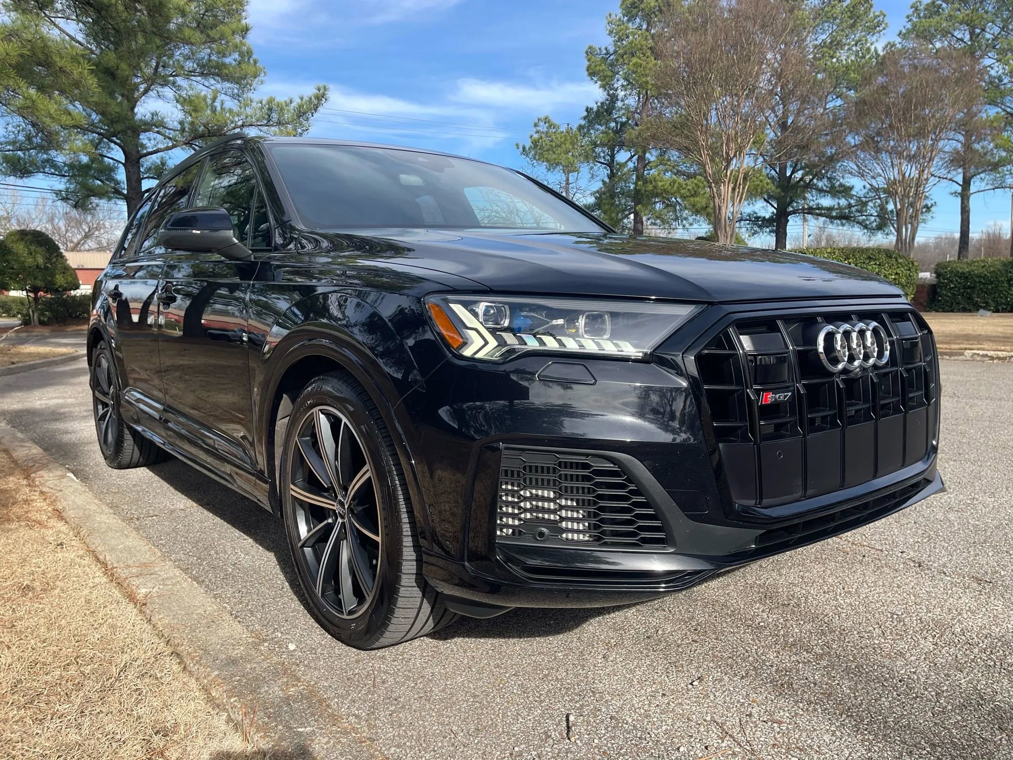 Used 2020 Audi SQ7 Prestige w/ Prestige Package AWD/4WD image 7