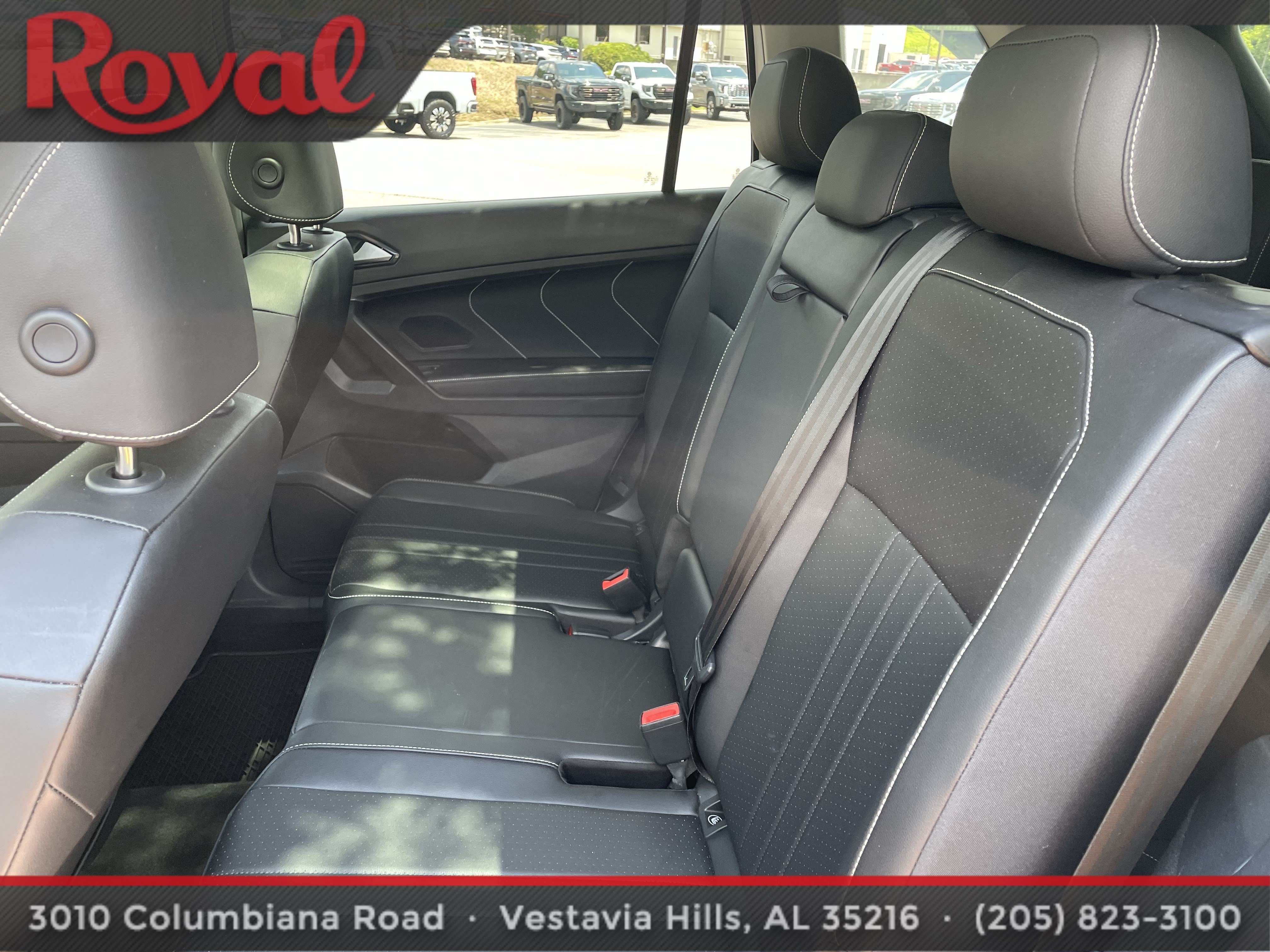 Certified 2023 Volkswagen Tiguan SE w/ Panoramic Sunroof Package FWD image 11