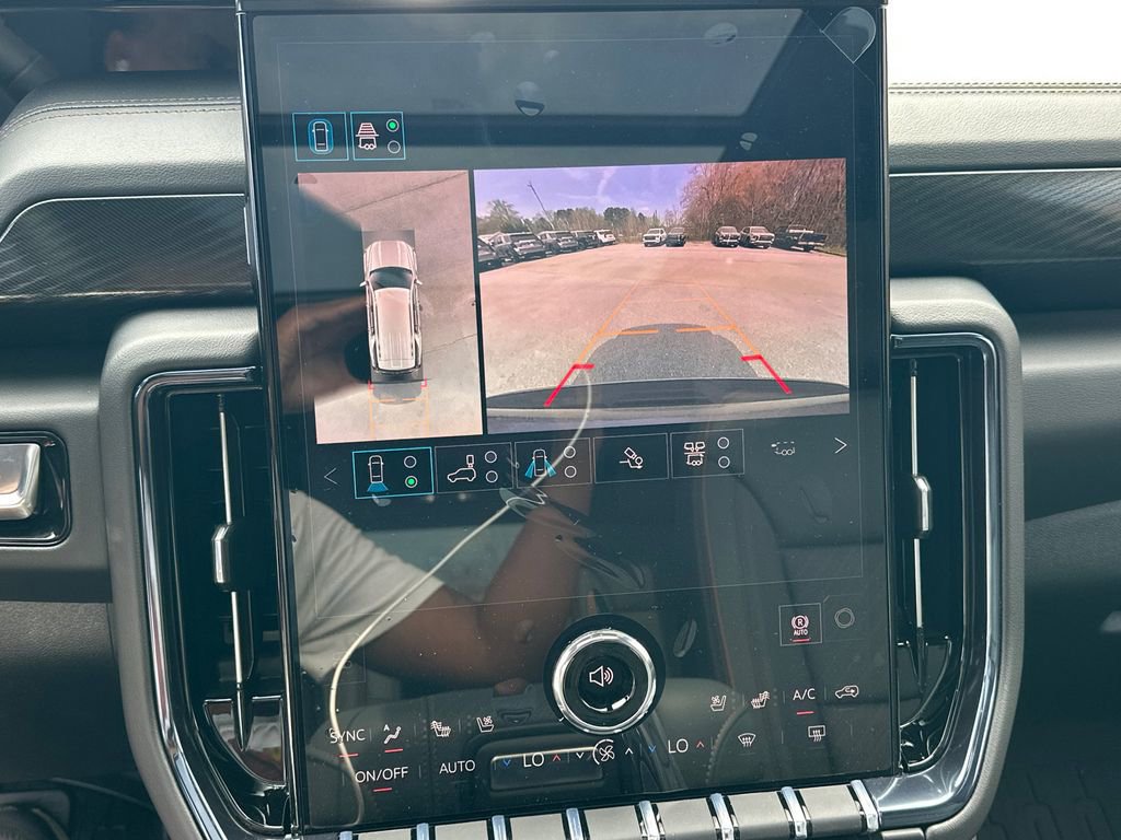 New 2026 GMC Yukon AT4 w/ AT4 Premium Plus Package image 31