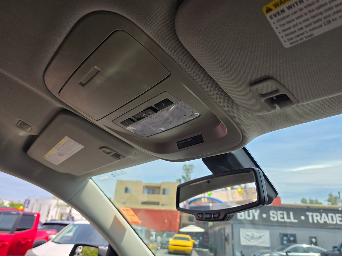 Used 2018 GMC Canyon SLE w/ SLE Convenience Package image 12