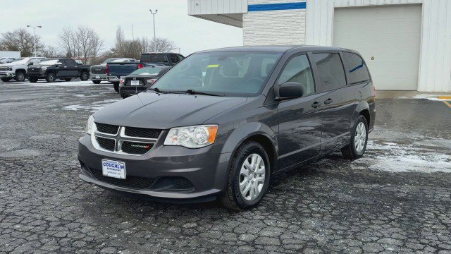 Used 2020 Dodge Grand Caravan SE w/ UConnect Hands-Free Group image 4