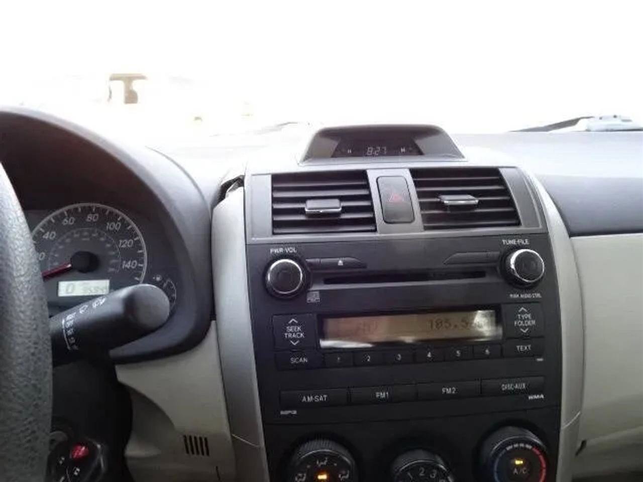 Used 2013 Toyota Corolla L image 38