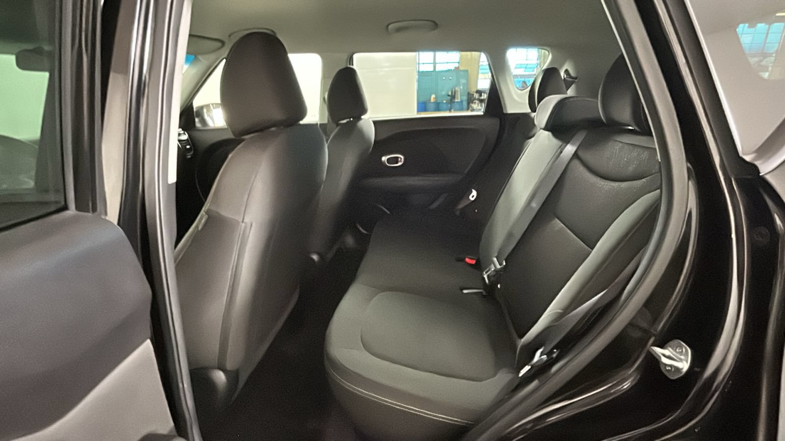 Used 2019 Kia Soul FWD image 31