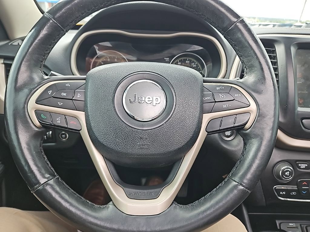 Used 2016 Jeep Cherokee High Altitude w/ Luxury Group image 17