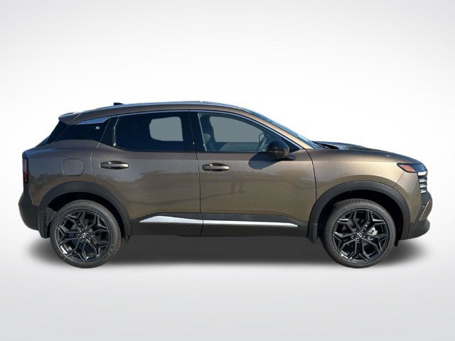 New 2027 Nissan Kicks SR FWD image 10