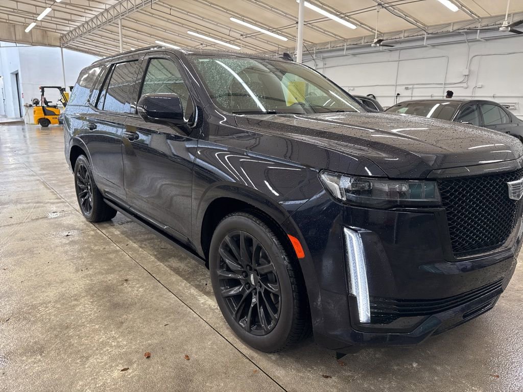 Used 2023 Cadillac Escalade Sport w/ LPO, ONYX Package image 2