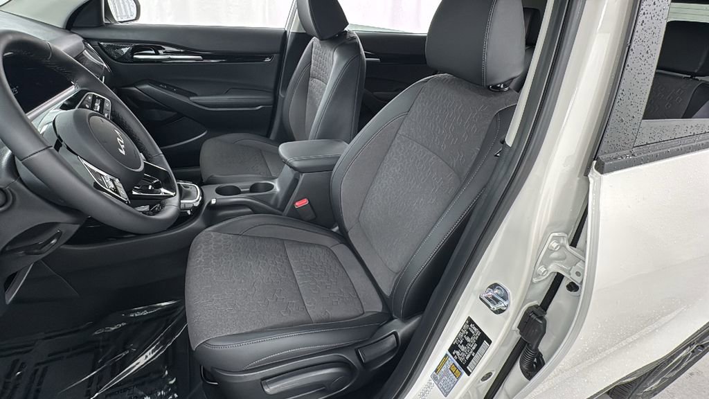 New 2026 Kia Seltos S image 10