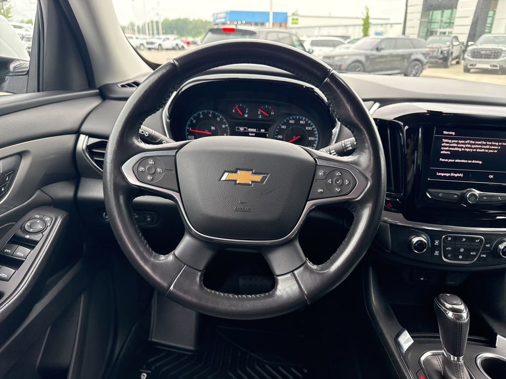 Used 2020 Chevrolet Traverse LT FWD image 16