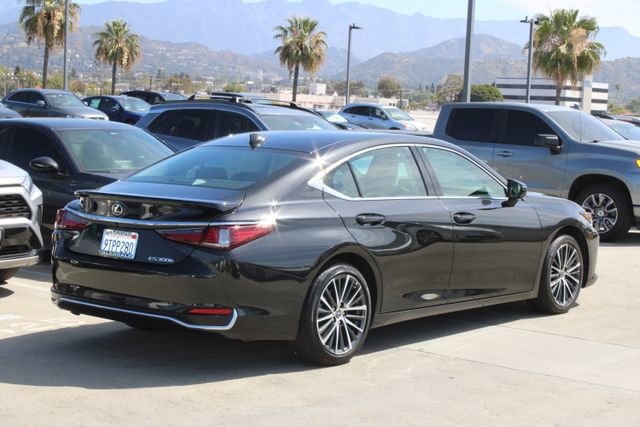 Certified 2025 Lexus ES 300h w/ Premium Package FWD image 21