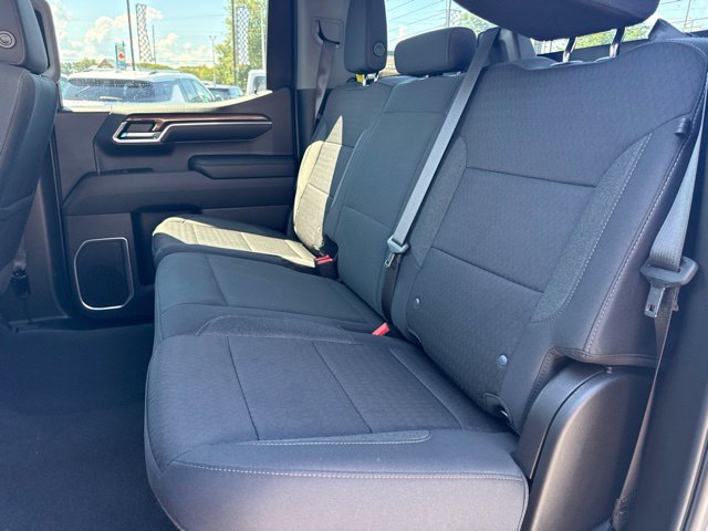 Used 2023 Chevrolet Silverado 1500 LT AWD/4WD image 17