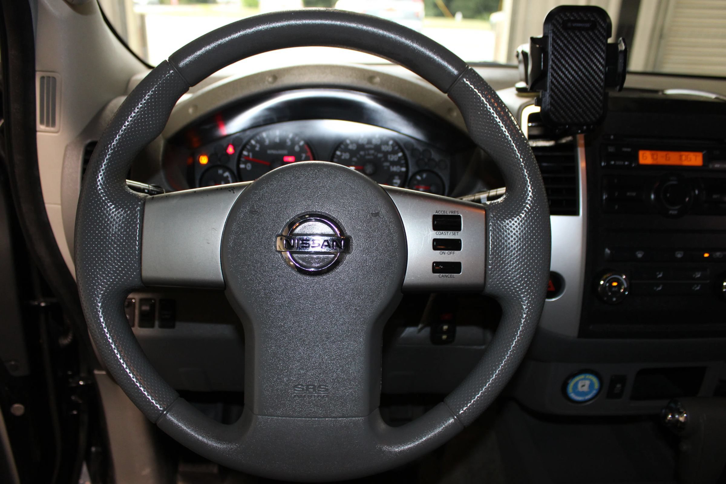 Used 2012 Nissan Frontier SV RWD image 11