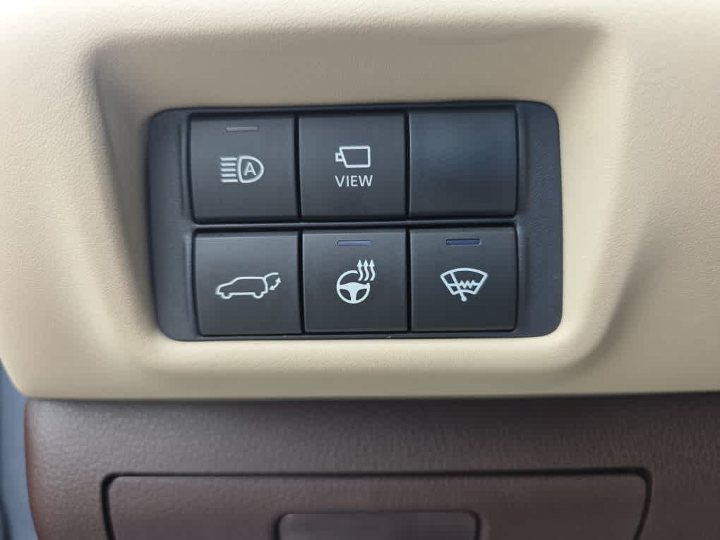Used 2021 Toyota Highlander Platinum AWD/4WD image 28