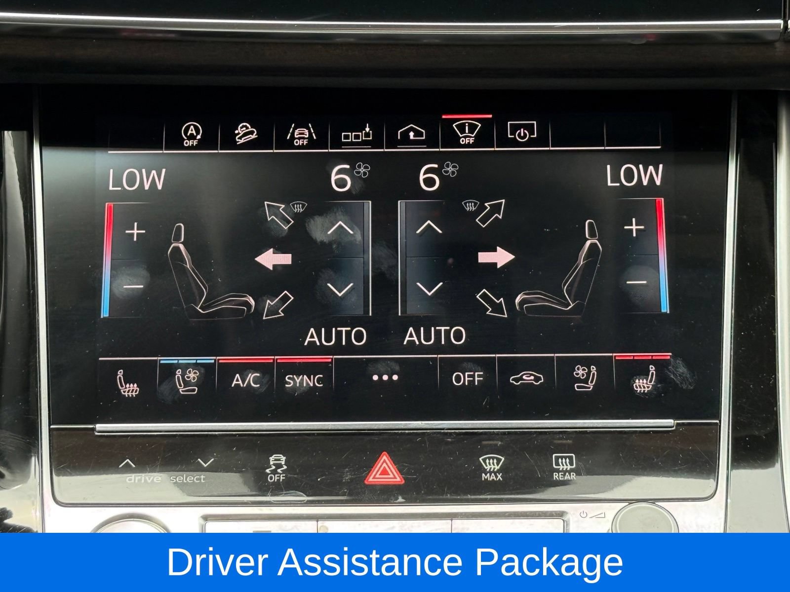 Used 2019 Audi Q8 Prestige w/ Luxury Package AWD/4WD image 31