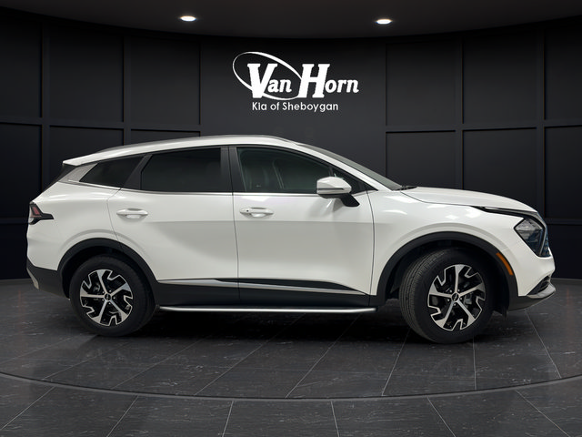 Used 2023 Kia Sportage EX AWD/4WD image 8