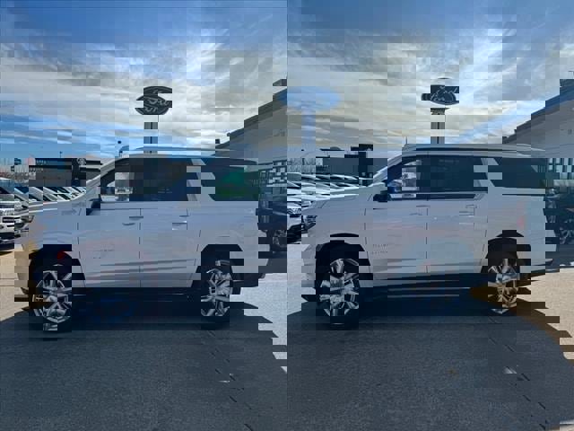 Used 2021 Chevrolet Suburban High Country image 4