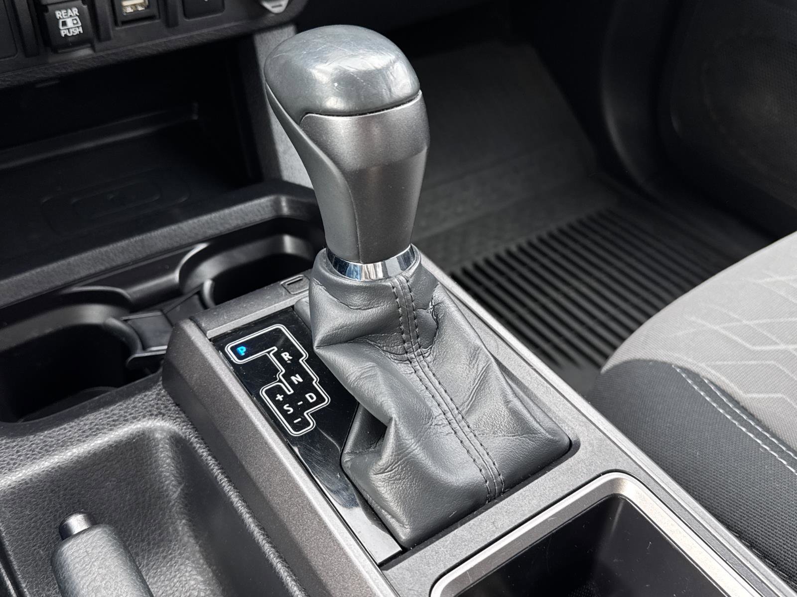 Used 2023 Toyota Tacoma TRD Sport image 21