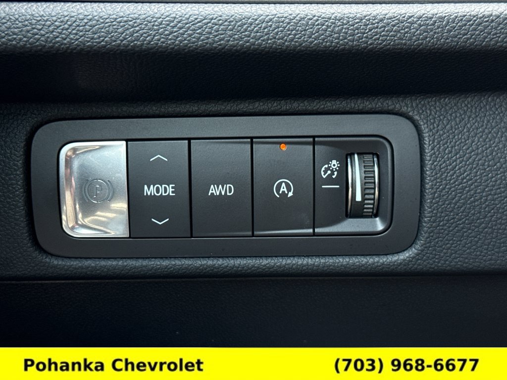 Certified 2025 Chevrolet Traverse LT w/ LPO, Floor Liner Package AWD/4WD image 18