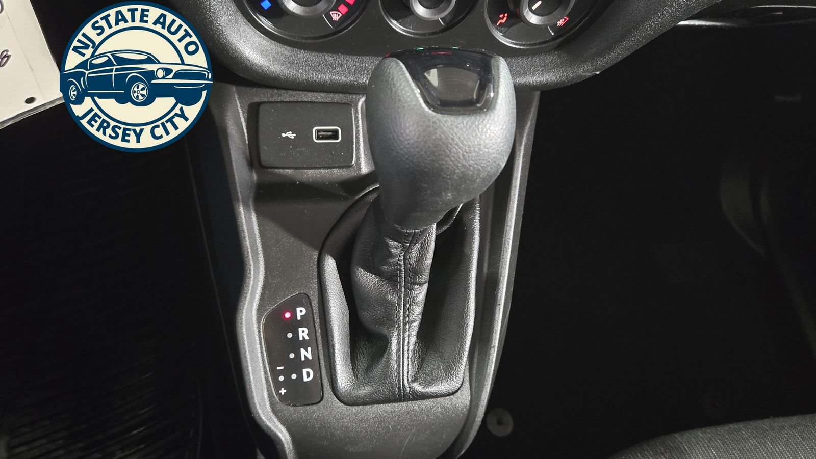 Used 2022 RAM ProMaster City Tradesman FWD image 16