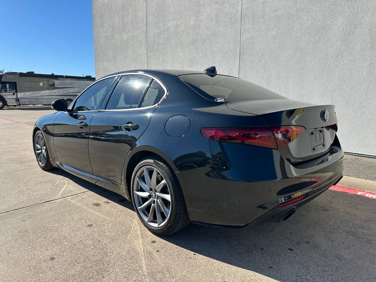 Used 2023 Alfa Romeo Giulia Sprint image 5