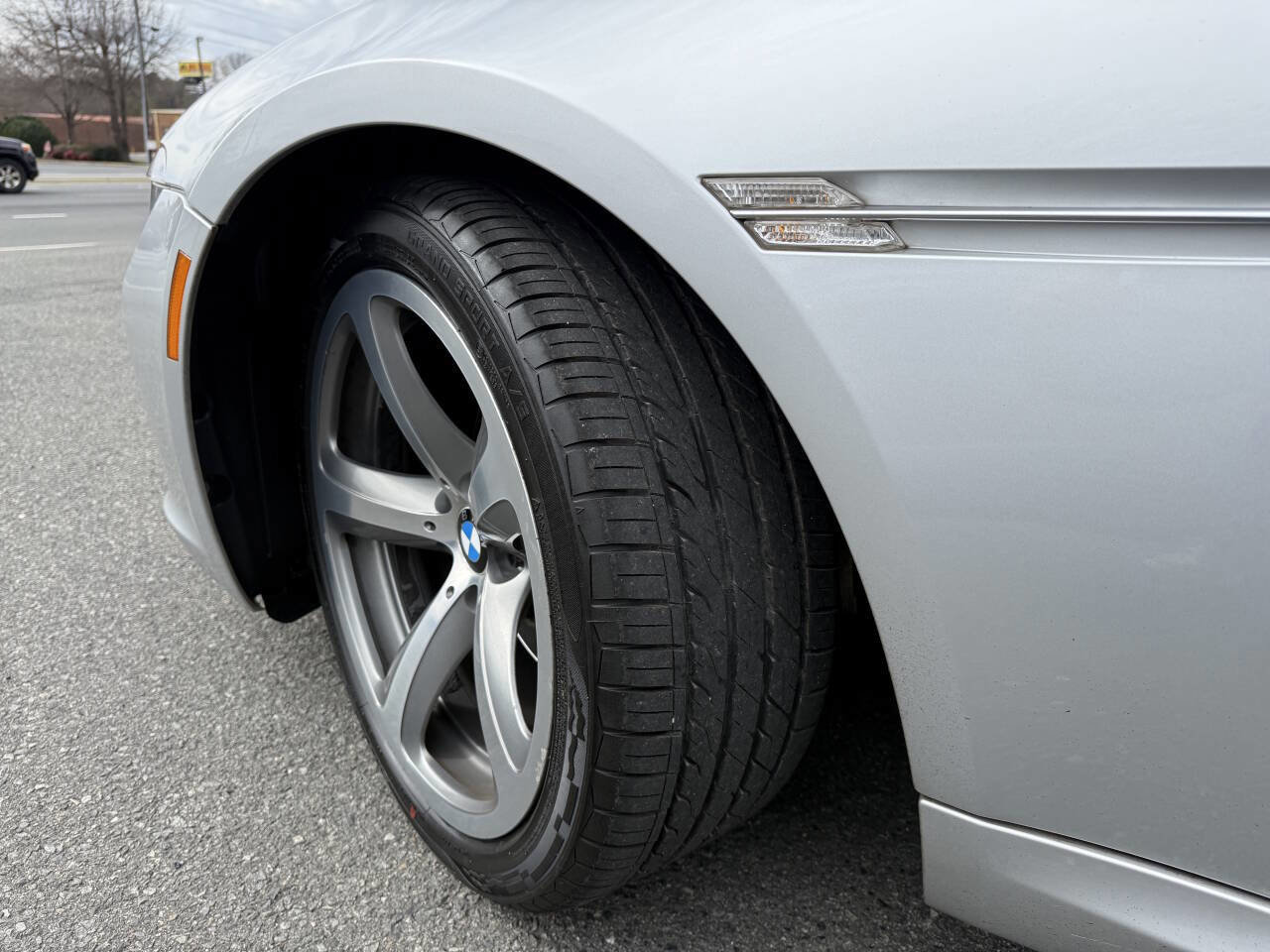 Used 2010 BMW 650i Coupe image 24