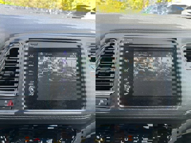 Used 2020 Honda HR-V Touring image 10