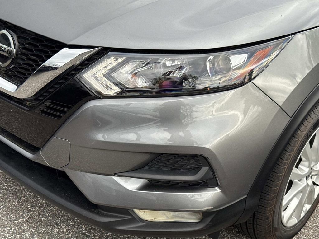 Certified 2022 Nissan Rogue Sport SV image 10