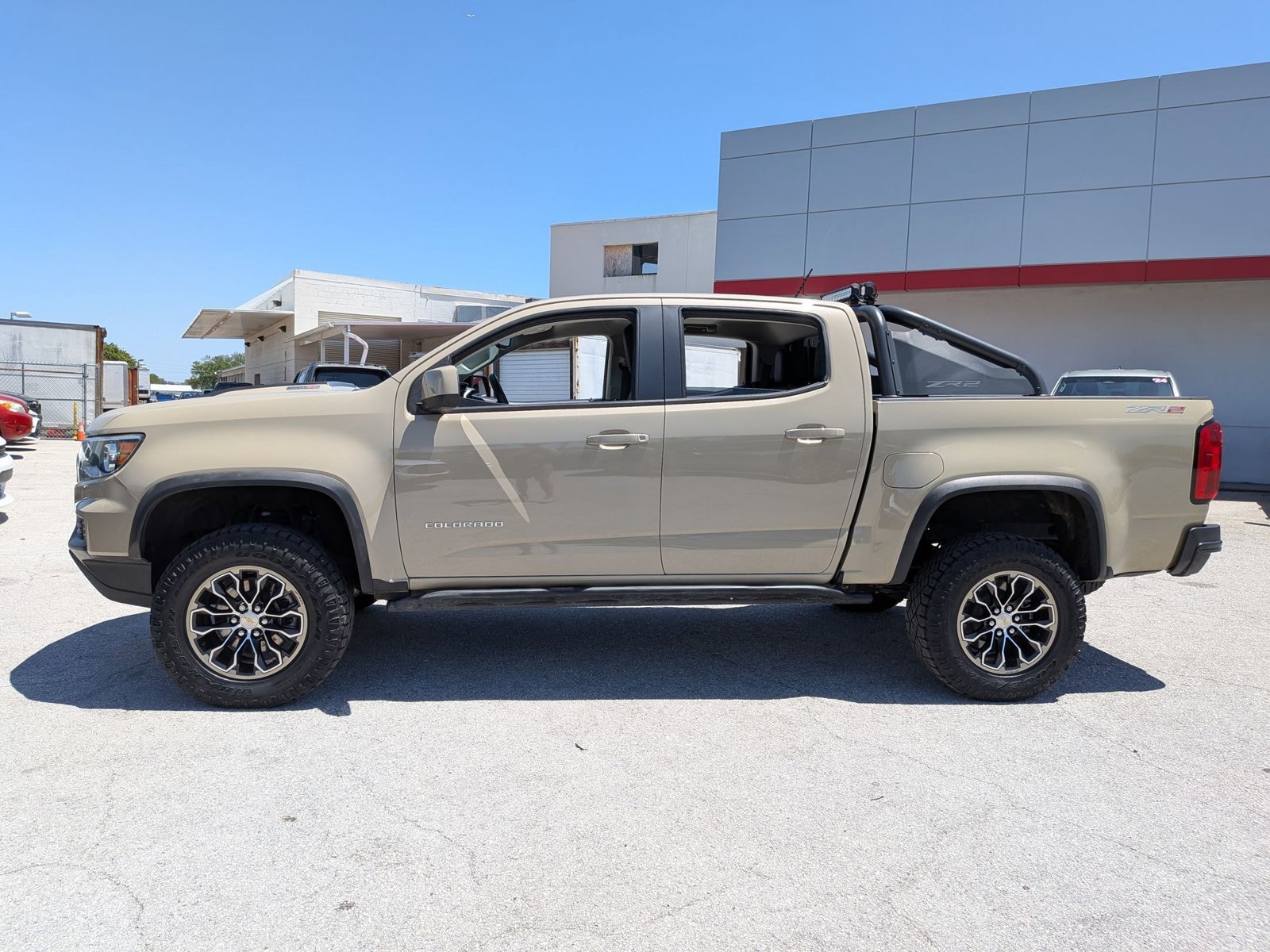 Used 2021 Chevrolet Colorado ZR2 AWD/4WD image 2