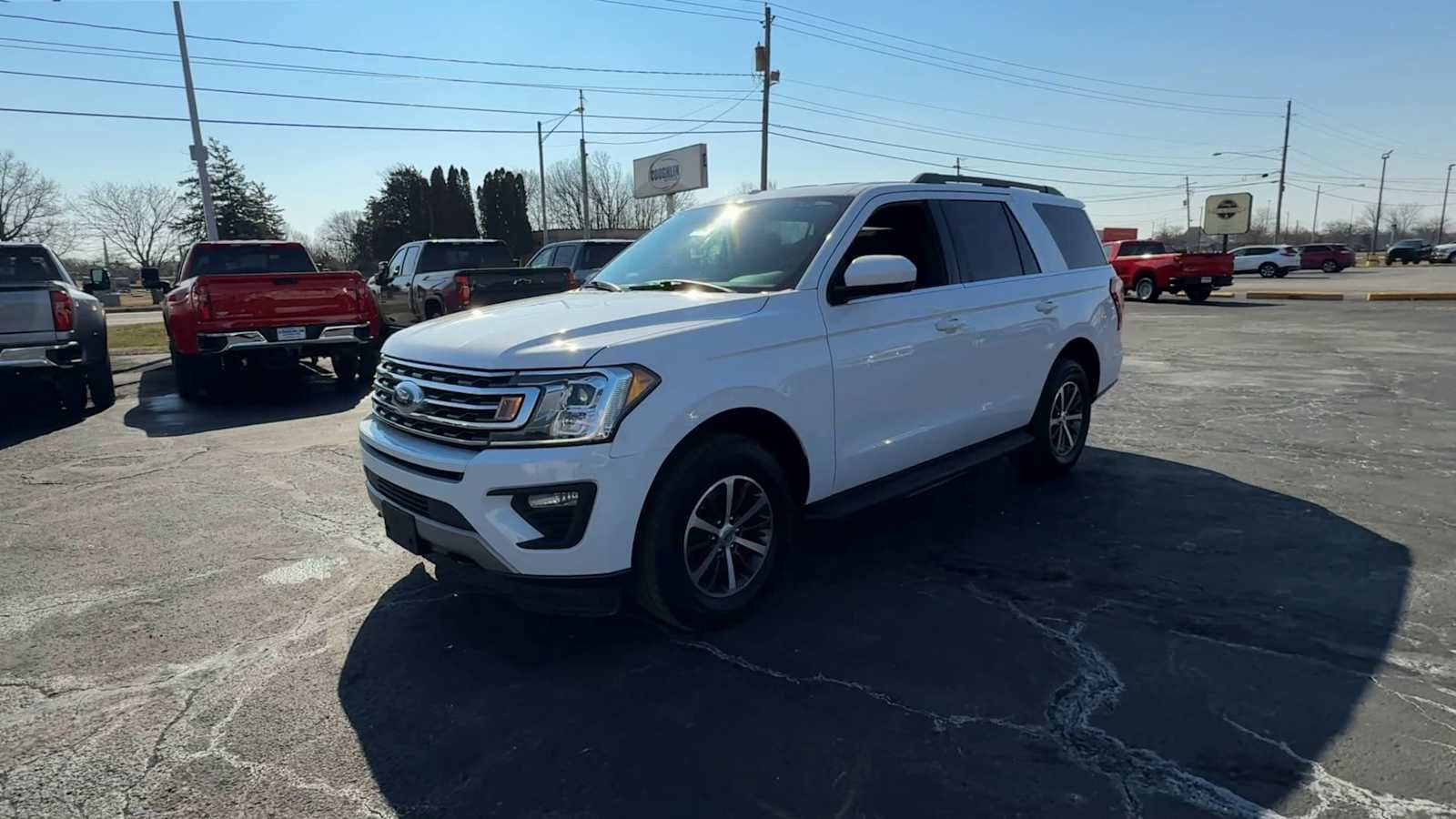 Used 2019 Ford Expedition XLT image 4