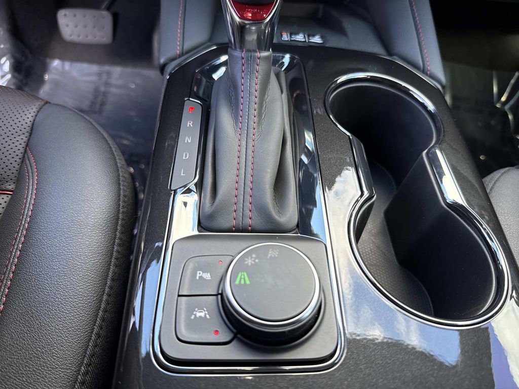 Used 2025 Chevrolet Blazer RS w/ Enhanced Convenience Package image 38