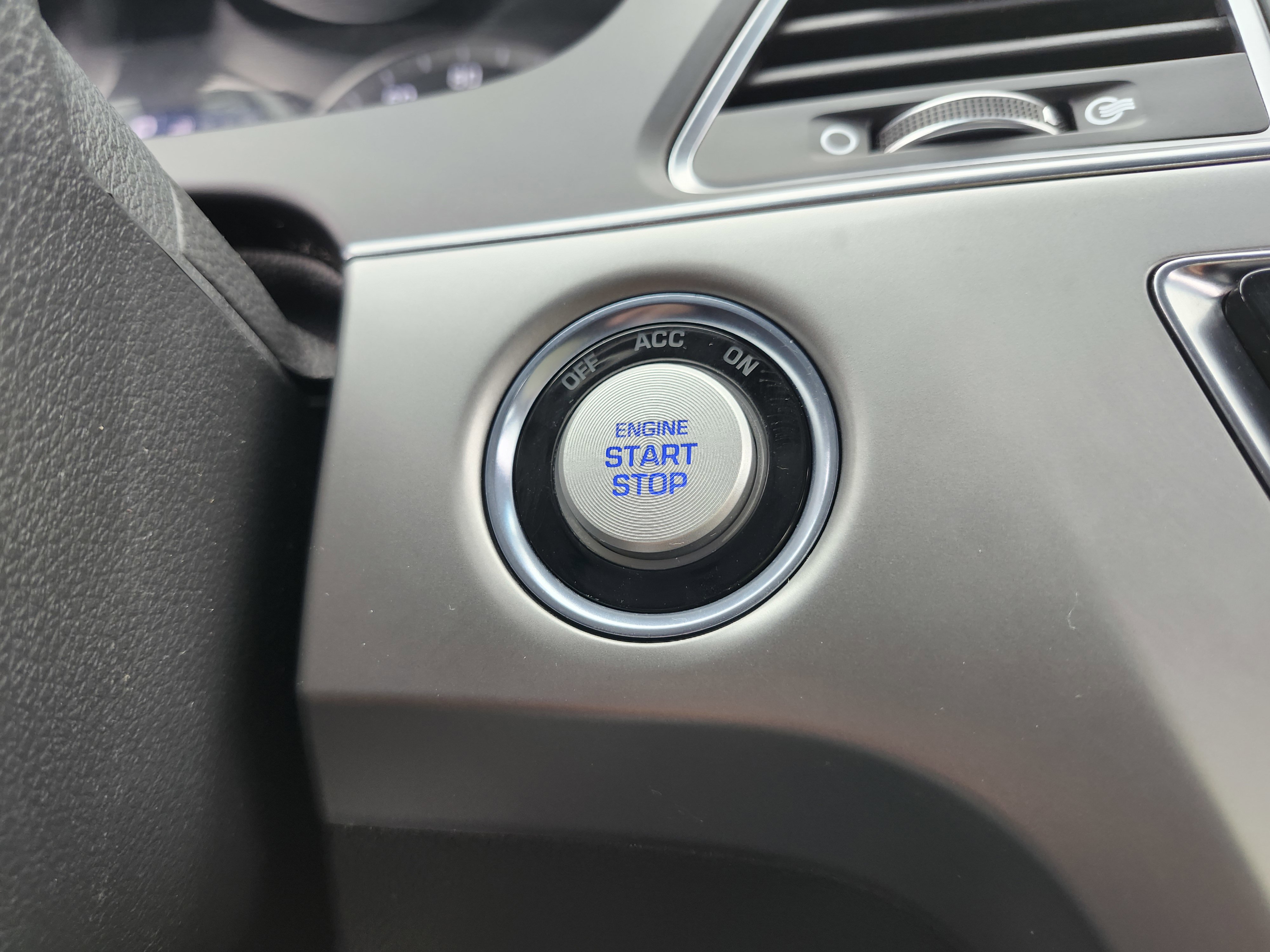 Used 2017 Hyundai Sonata Sport w/ Value Edition Package 02 image 8