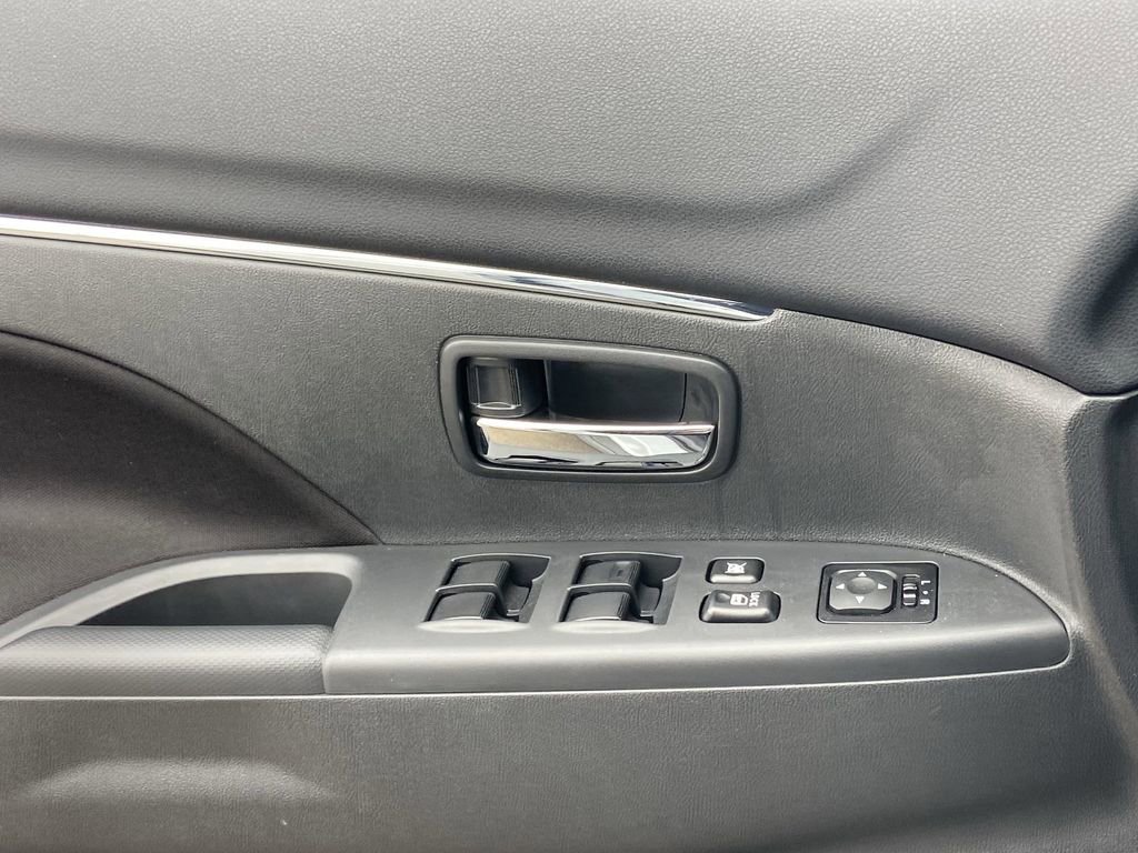 New 2026 Mitsubishi Outlander Sport LE AWD/4WD image 17