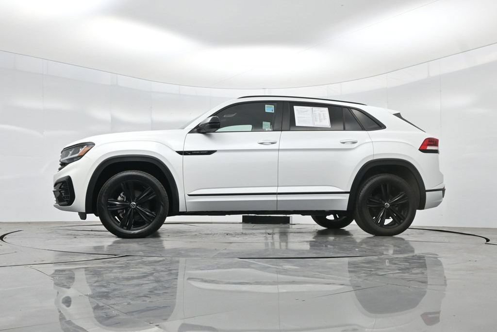 Used 2023 Volkswagen Atlas Cross Sport SEL R-Line AWD/4WD image 7