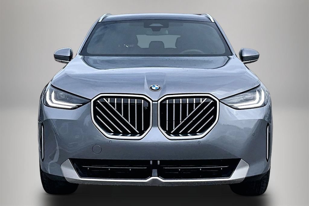 Certified 2025 BMW X3 xDrive30i w/ Premium Package AWD/4WD image 3