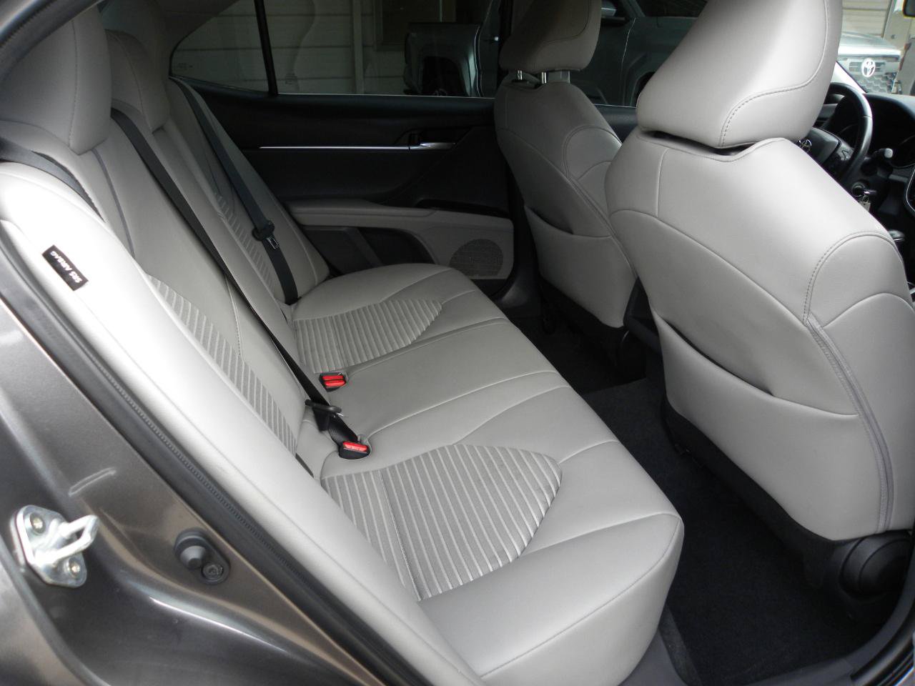 Used 2023 Toyota Camry SE AWD/4WD image 13