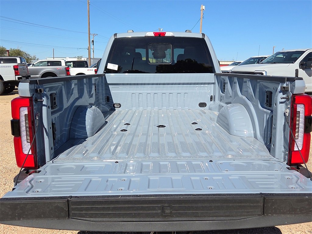 New 2026 Ford F450 Platinum w/ Platinum Plus Package image 14