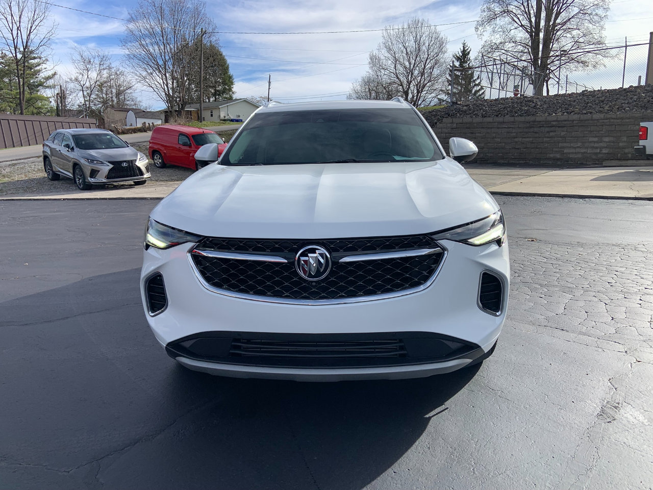 Used 2021 Buick Envision Avenir w/ Technology Package II image 2