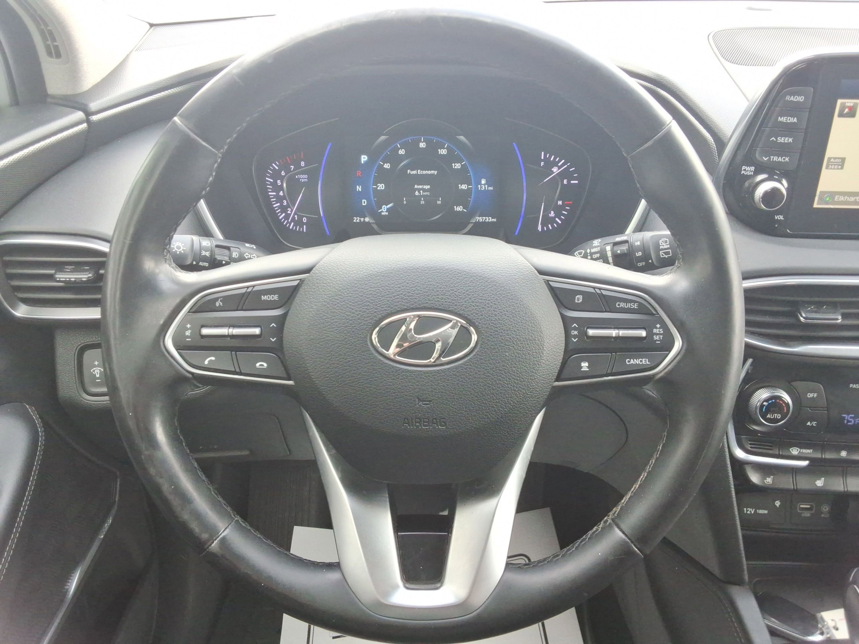 Used 2020 Hyundai Santa Fe Limited image 11