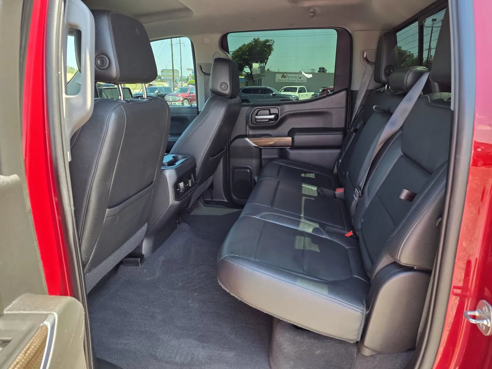 Used 2021 Chevrolet Silverado 1500 LT Trail Boss w/ Convenience Package II AWD/4WD image 14