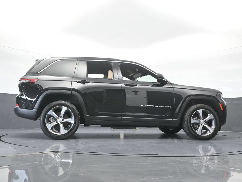 Used 2026 Jeep Grand Cherokee Limited RWD image 60