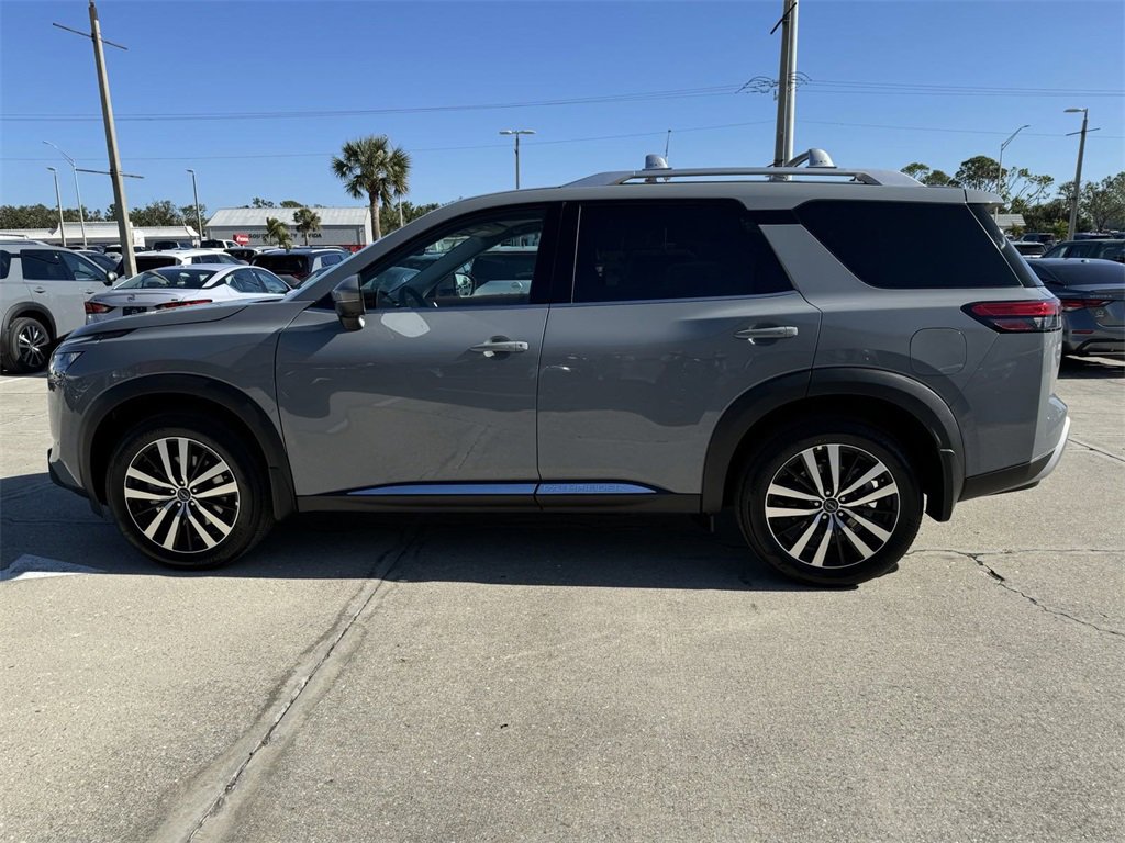 New 2025 Nissan Pathfinder Platinum w/ Cargo Package image 6