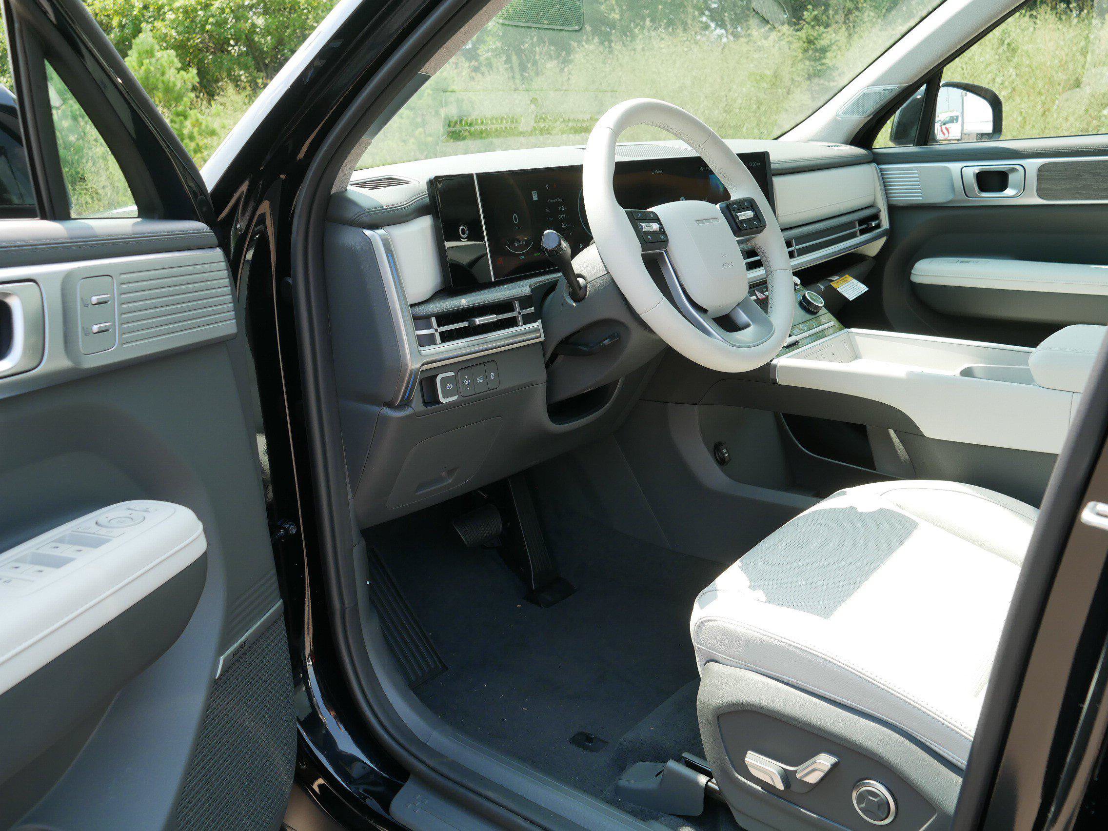 New 2026 Hyundai Santa Fe Limited AWD/4WD image 5
