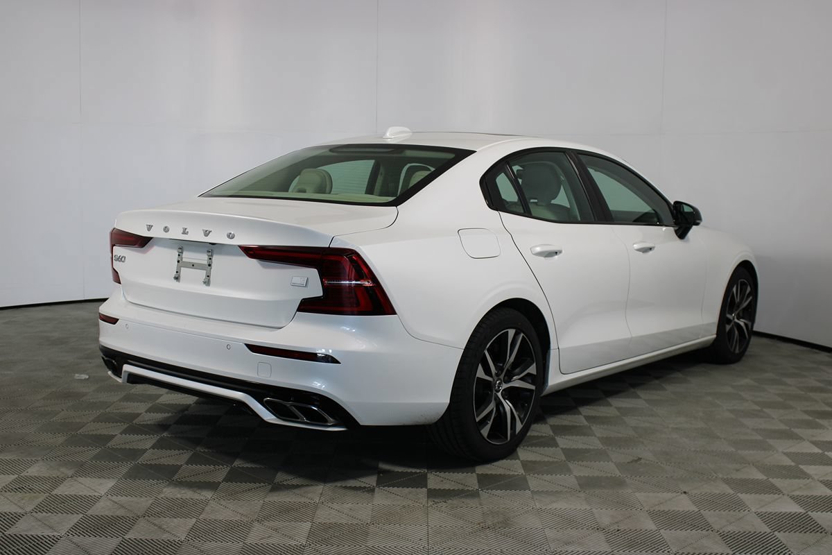 Used 2021 Volvo S60 T8 R-Design Expression AWD/4WD image 43