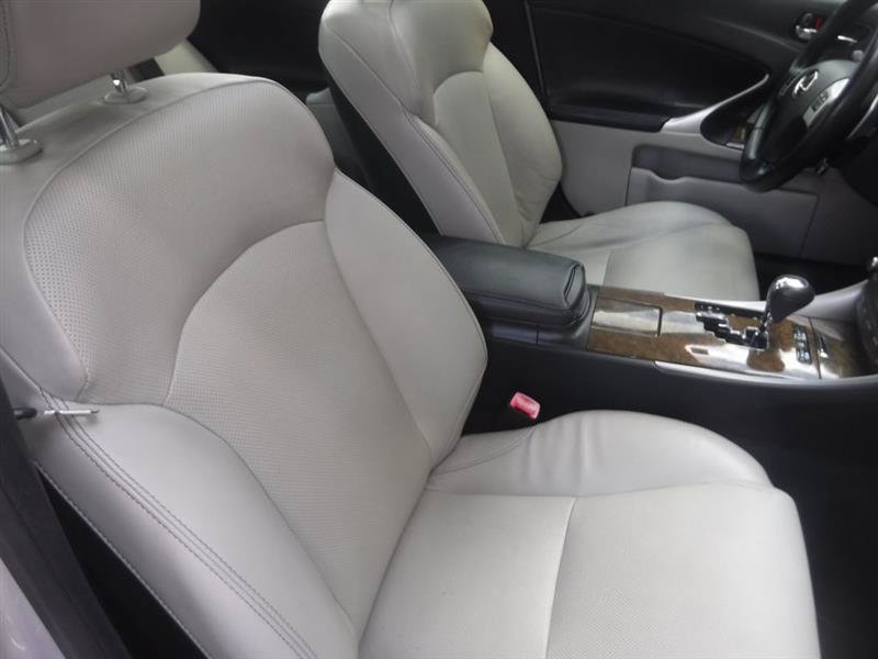 Used 2011 Lexus IS 250 w/ Premium Pkg Value Edition RWD image 26