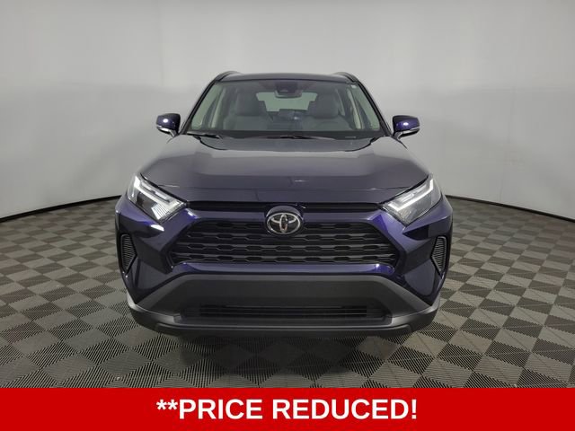 Used 2025 Toyota RAV4 XLE w/ Convenience Package FWD video 2