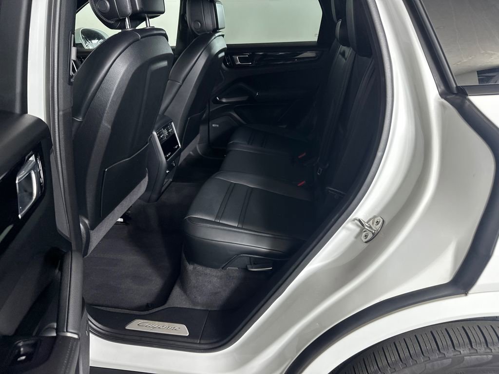 Used 2021 Porsche Cayenne S AWD/4WD image 21
