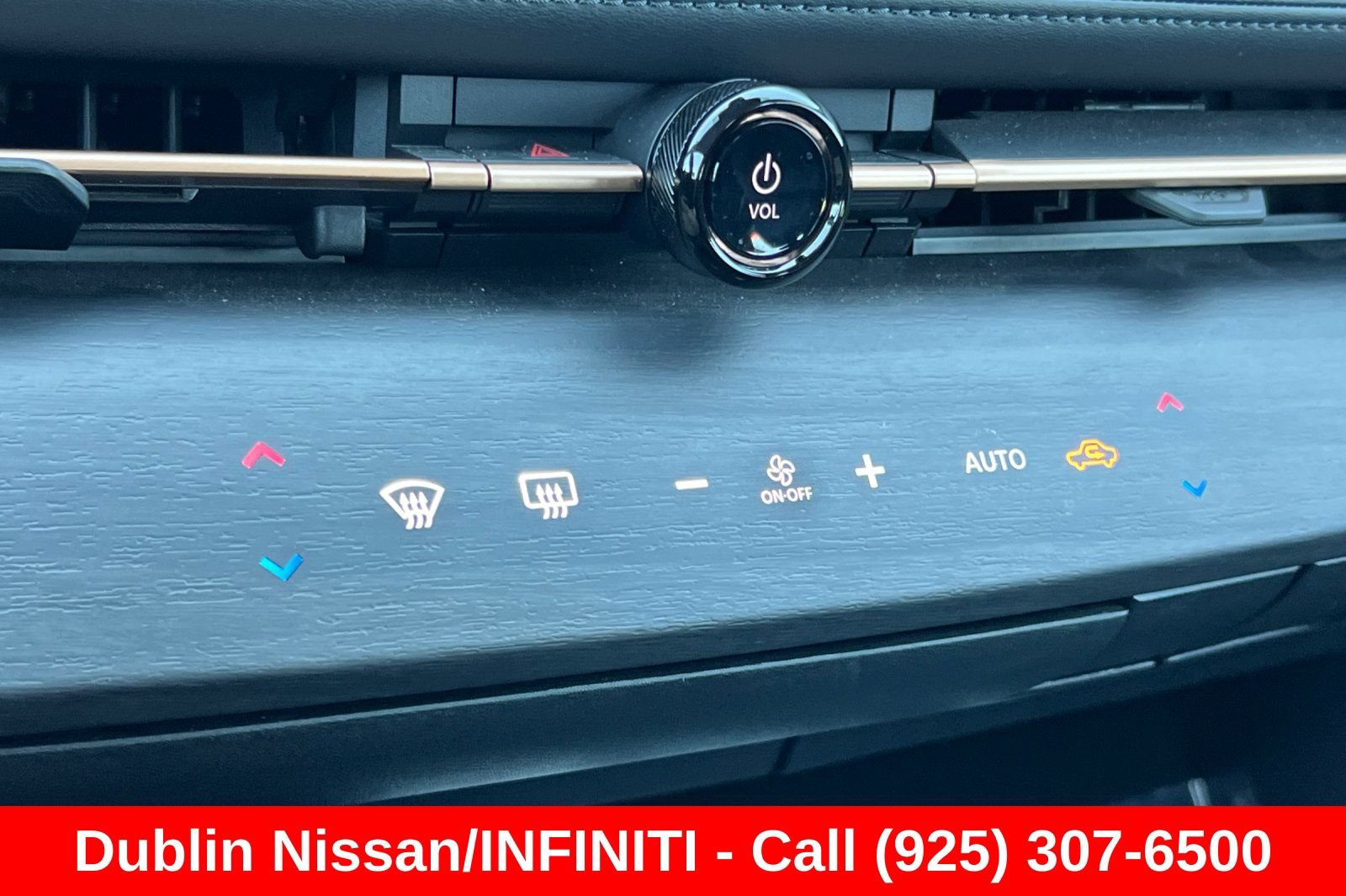 Used 2023 Nissan Ariya FWD image 29