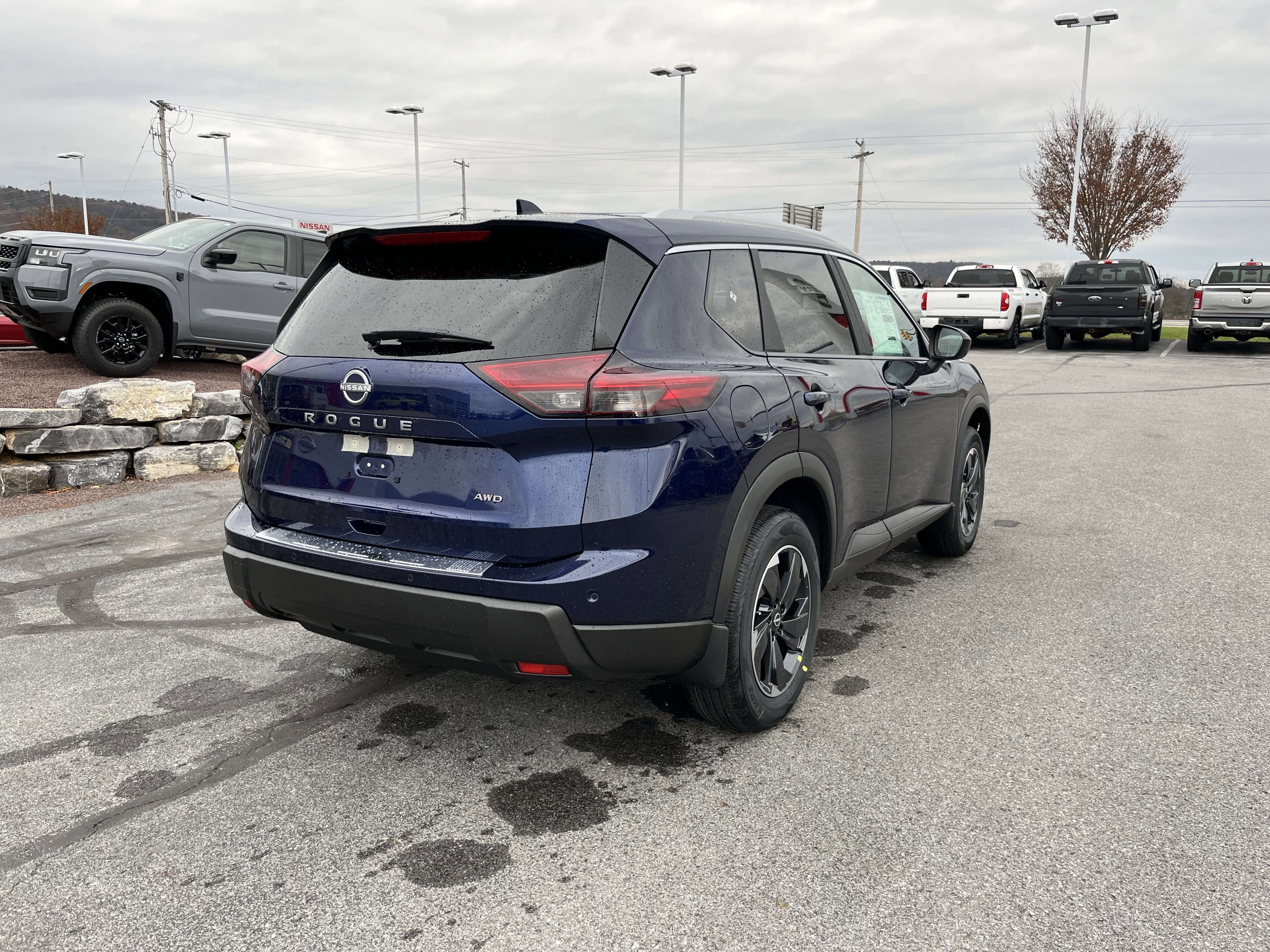 New 2026 Nissan Rogue SV w/ SV Premium Package image 3